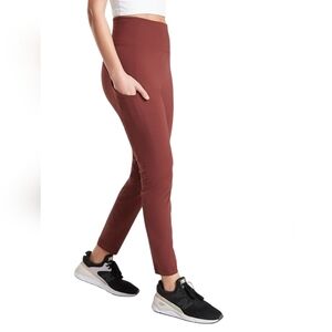🔥Athleta Trekkie Hybrid Crop Tight Legging Congac Brown size 0
